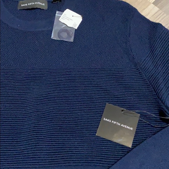 Saks Fifth Avenue Navy blue crewneck sweater - Picture 2 of 12